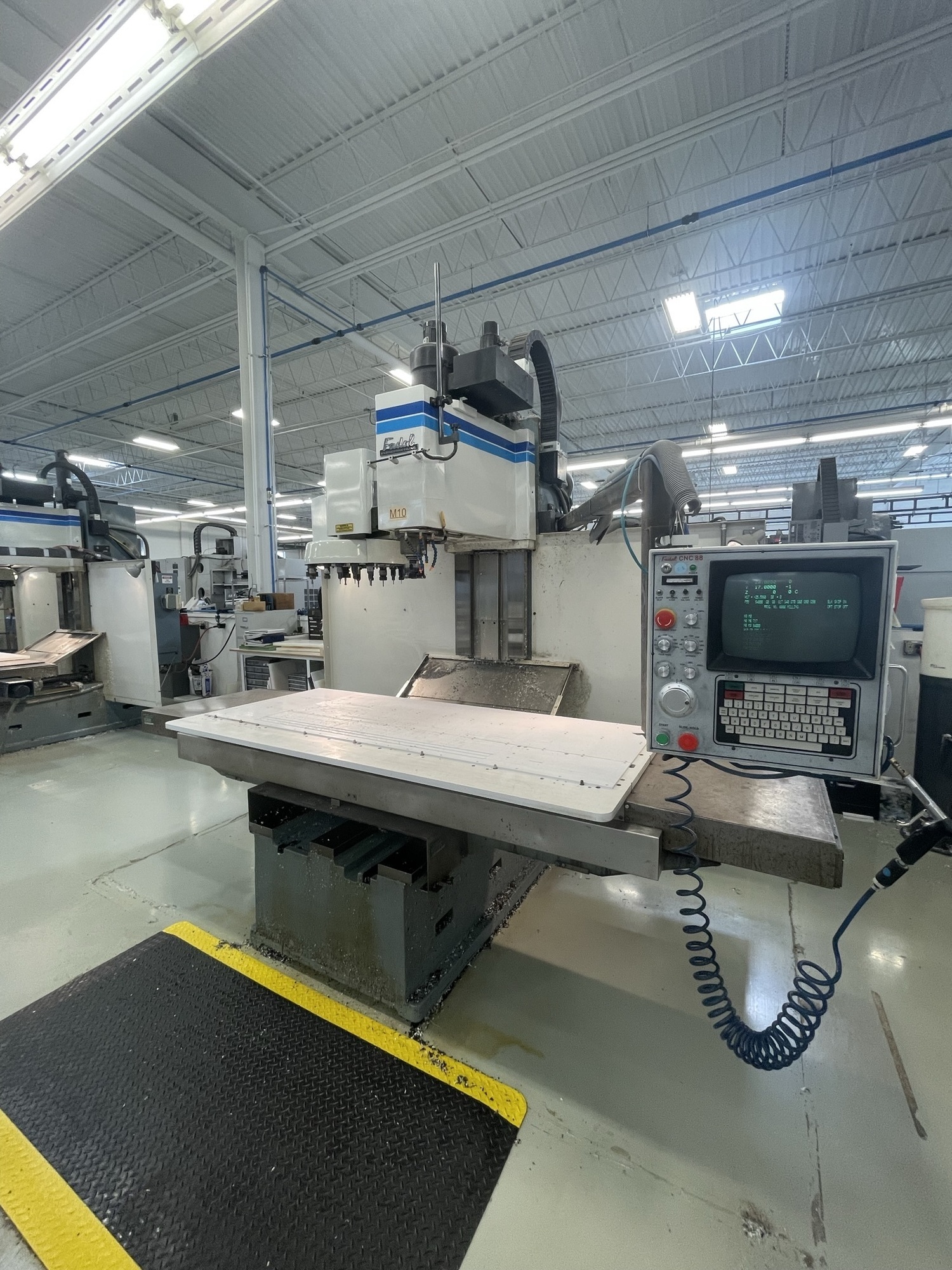 1992 FADAL VMC-6030HT VERTICAL MACHINING CENTERS | Strand Industrial Machinery Co.